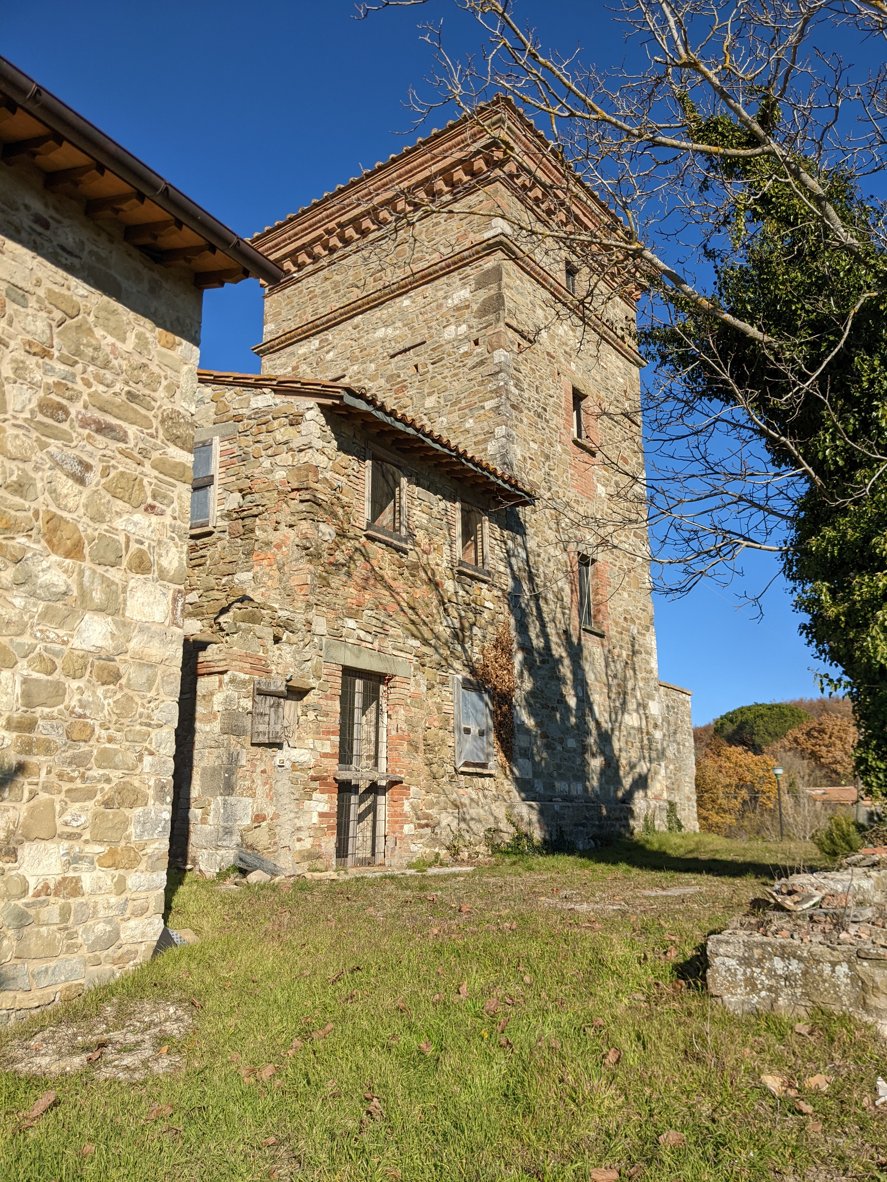 Medieval complex: Torre and attachment