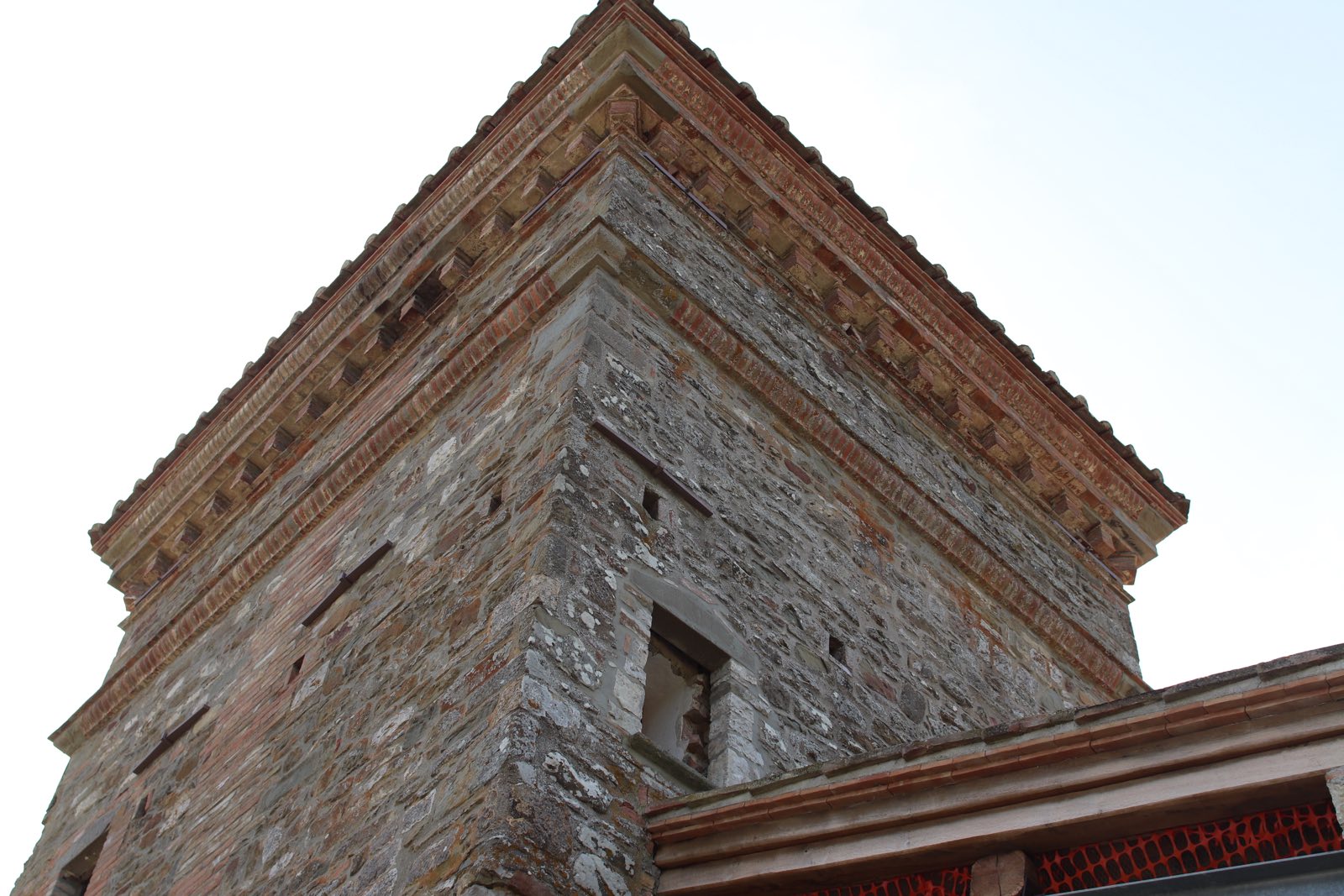 Torre Cornice fortification tower detail shot